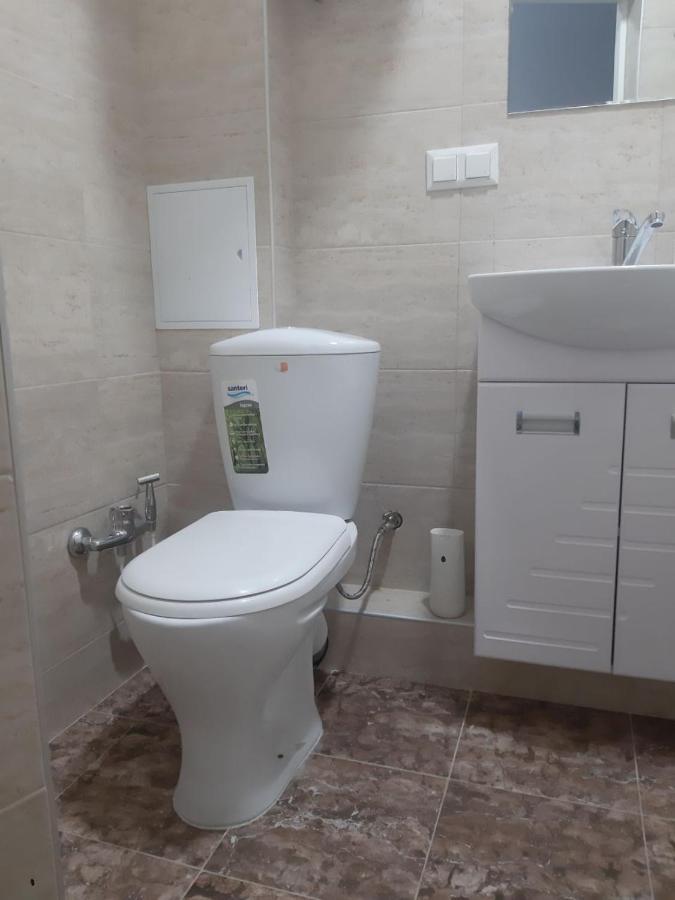 Aura On Sydykova Street 290 Apartment Bishkek Ngoại thất bức ảnh